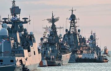 Россияне активно выводят корабли из Крыма