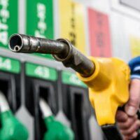 Слідкуйте за цінами на пальне щодня та економте на кожній заправці